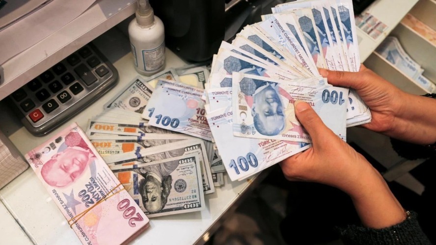 Dolar/TL’de Yön Arayışı: İçeride Enflasyon Morali, Dışarıda Belirsizlik Hakim